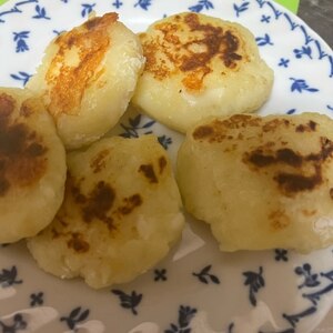 じゃがいもで簡単♪チーズポテト餅